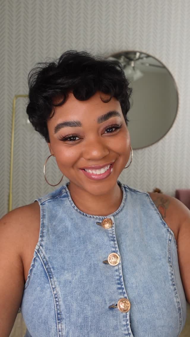 Post 6 by Marcia LaChaé (PrettyGirlsWithCurls) on Instagram (video)