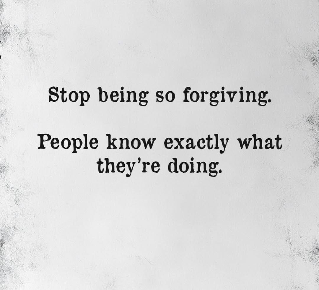 Post 10 by P H I L L Y D I V A on Instagram (image)