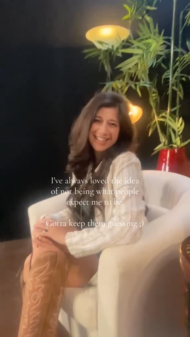 Post 7 by Nicole Nava James on Instagram (video)