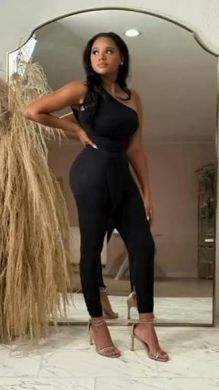 Post 1 by @hey_girl_hey_official on Instagram (video)