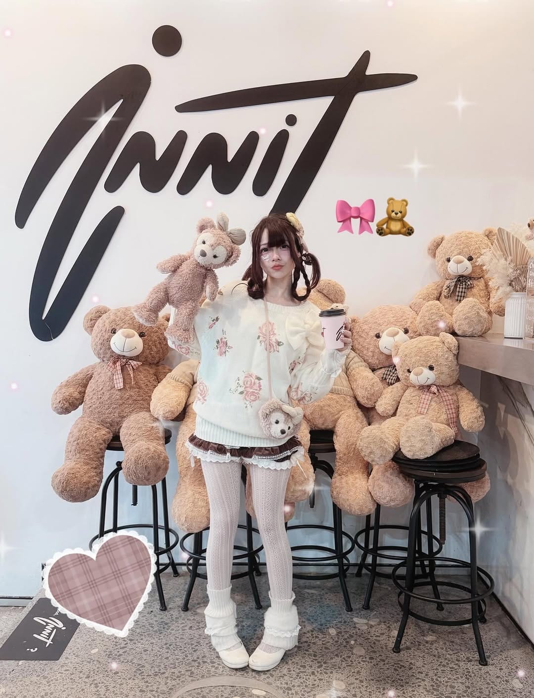 Post 8 by ♡ 𝒟𝒶𝓃𝓃𝒾 | Japanese Fashion on Instagram (carousel)