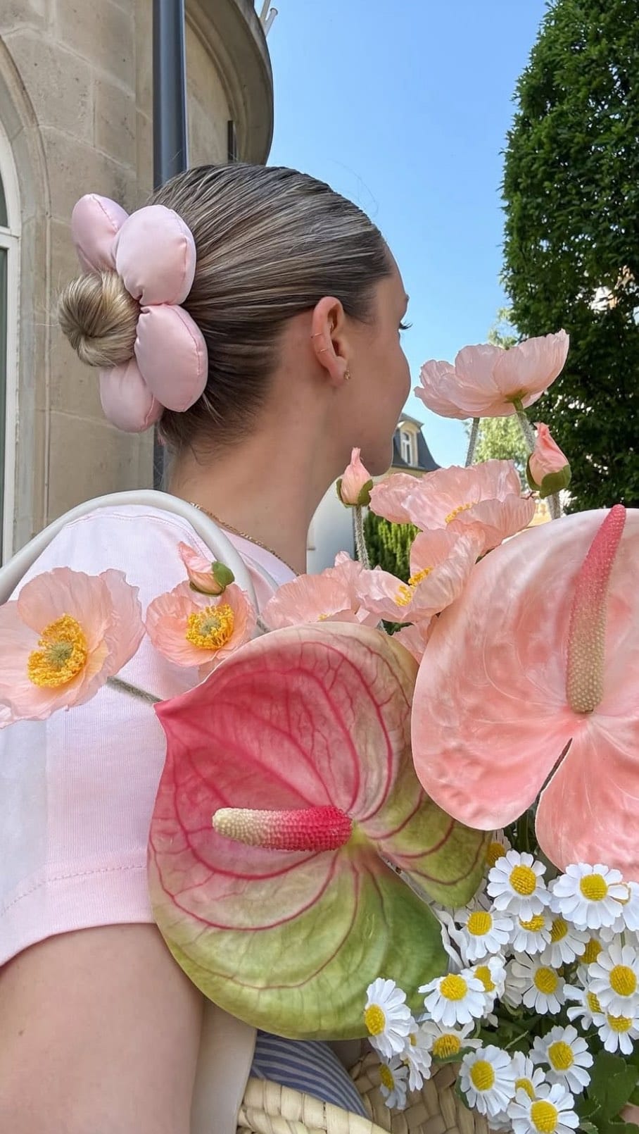 Post 4 by Sabrina on Instagram (video)