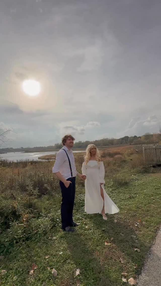 Post 2 by R̥ḁc̥h̥e̥l̥ M̥o̥r̥e̥t̥t̥i̥ on Instagram (video)
