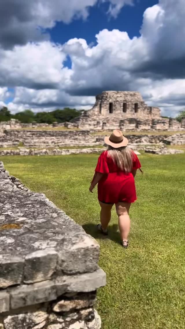 Post 7 by Rachel | Body Acceptance on Instagram (video)