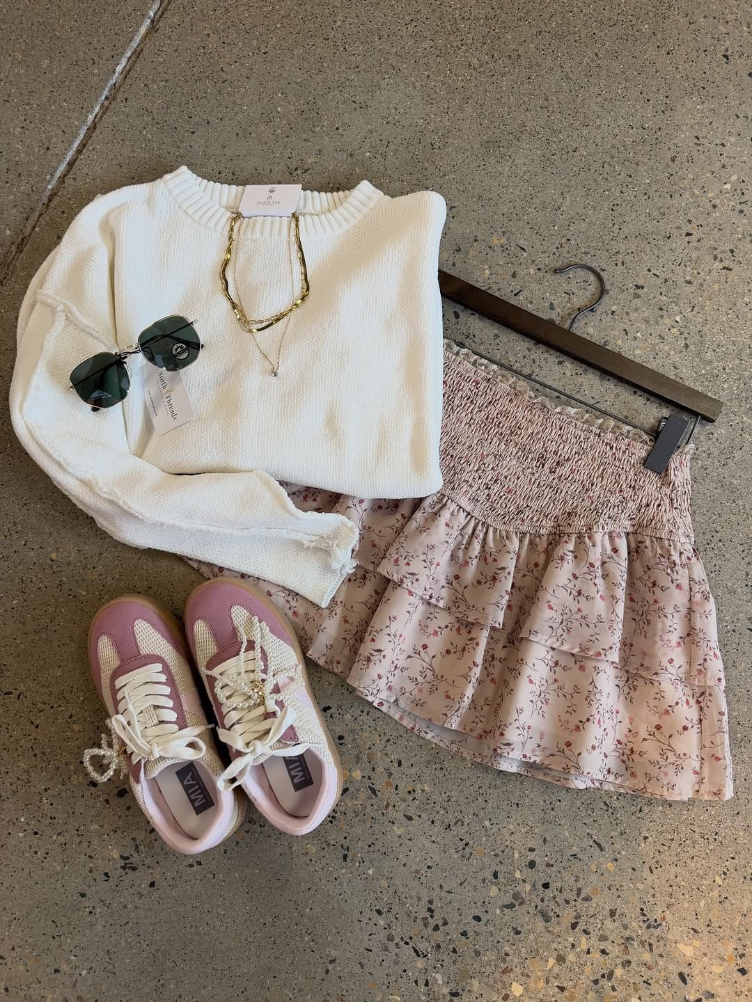 Post 3 by North Threads on Instagram (carousel)