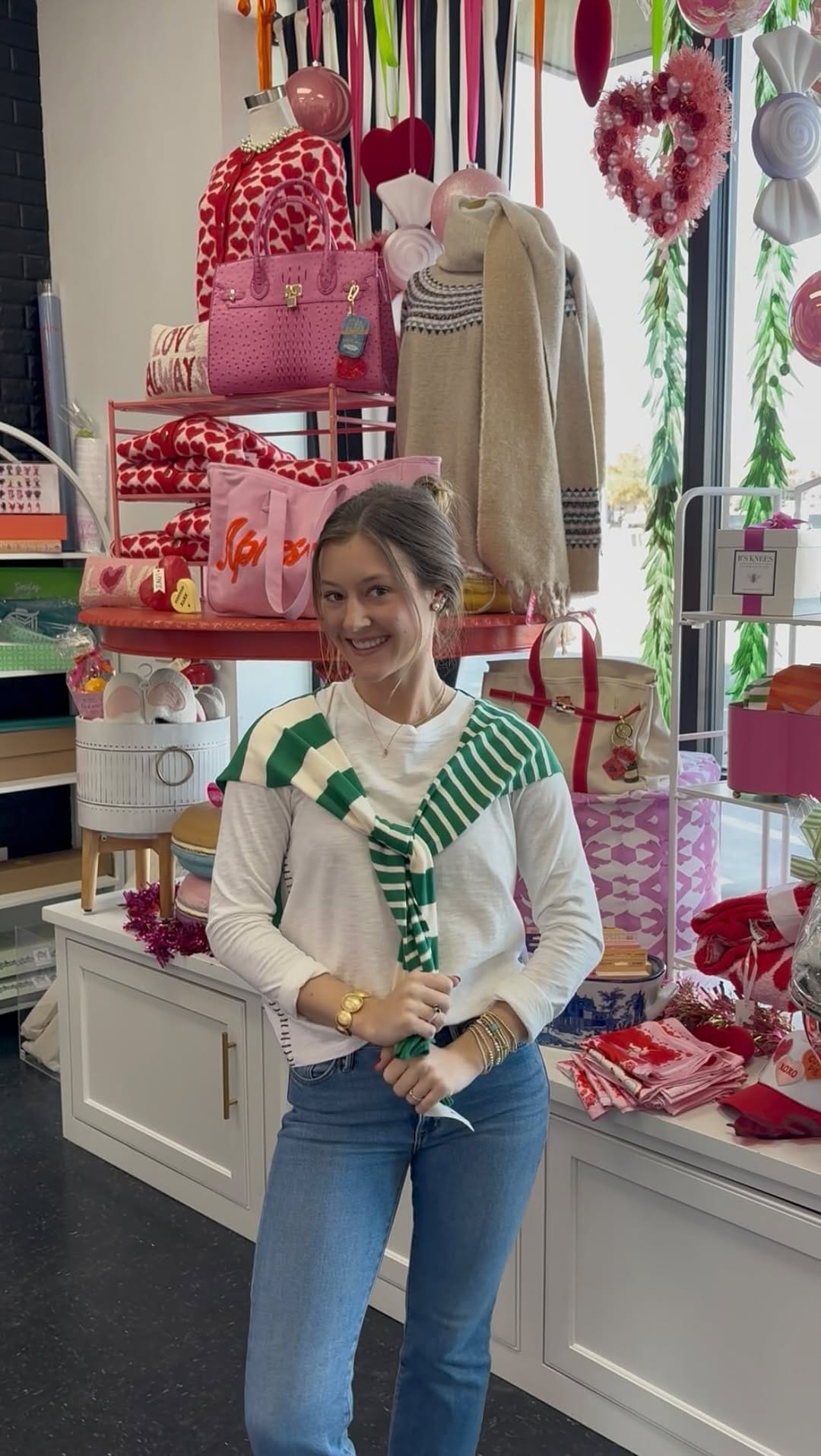 Post 7 by The Maj Boutique on Instagram (video)