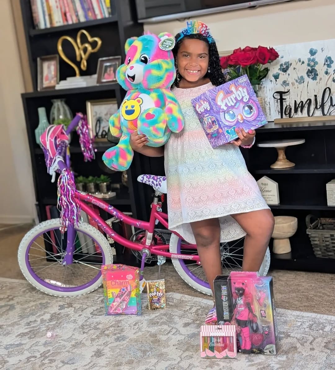 Post 2 by Toy Reviews| Fashion| Curls on Instagram (image)