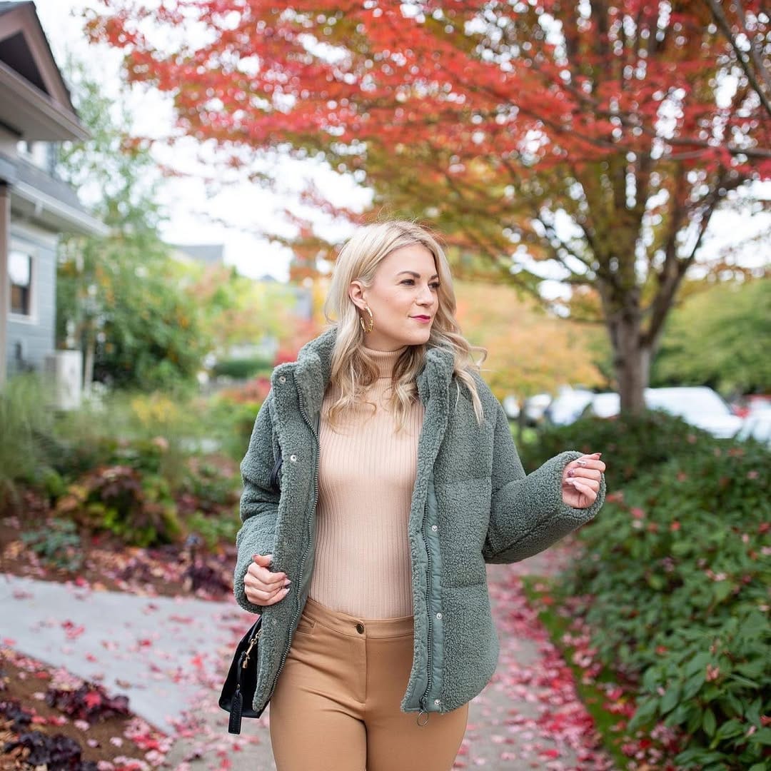 Post 10 by Whitney | Seattle Blogger on Instagram (carousel)