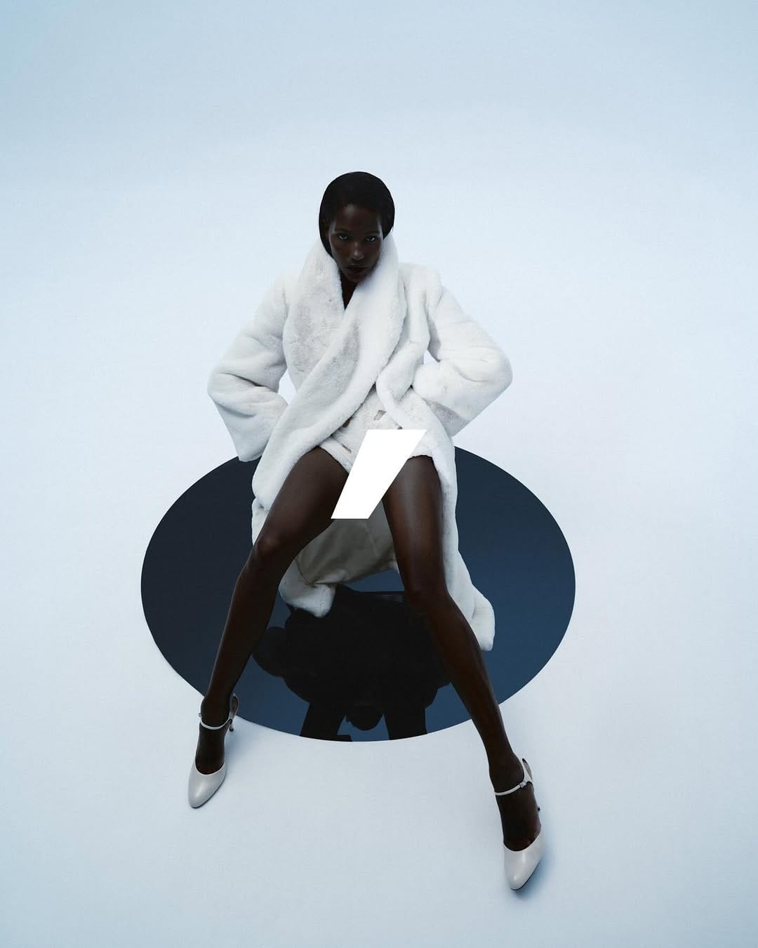 Post 7 by KRIS MARÁN on Instagram (image)