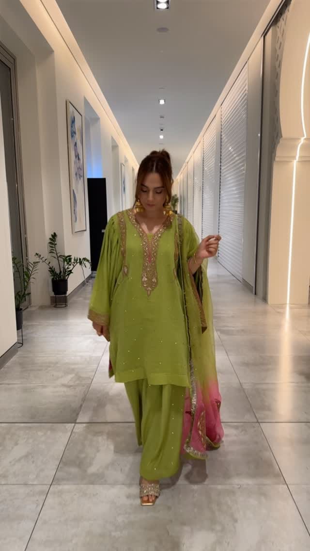 Post 4 by Shella Altaf on Instagram (video)