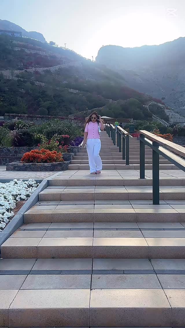 Post 10 by Shella Altaf on Instagram (video)