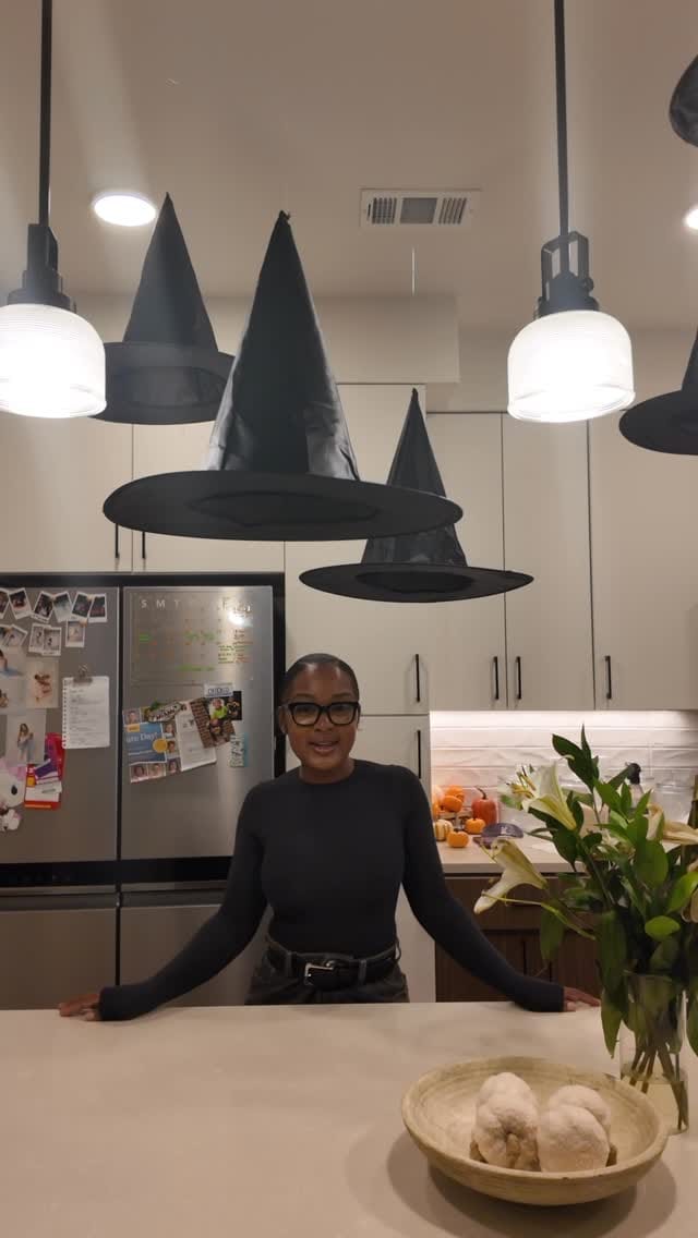 Post 5 by 𝗡𝘆𝗹𝗮 𝗔’𝗺𝗼𝗿 on Instagram (video)