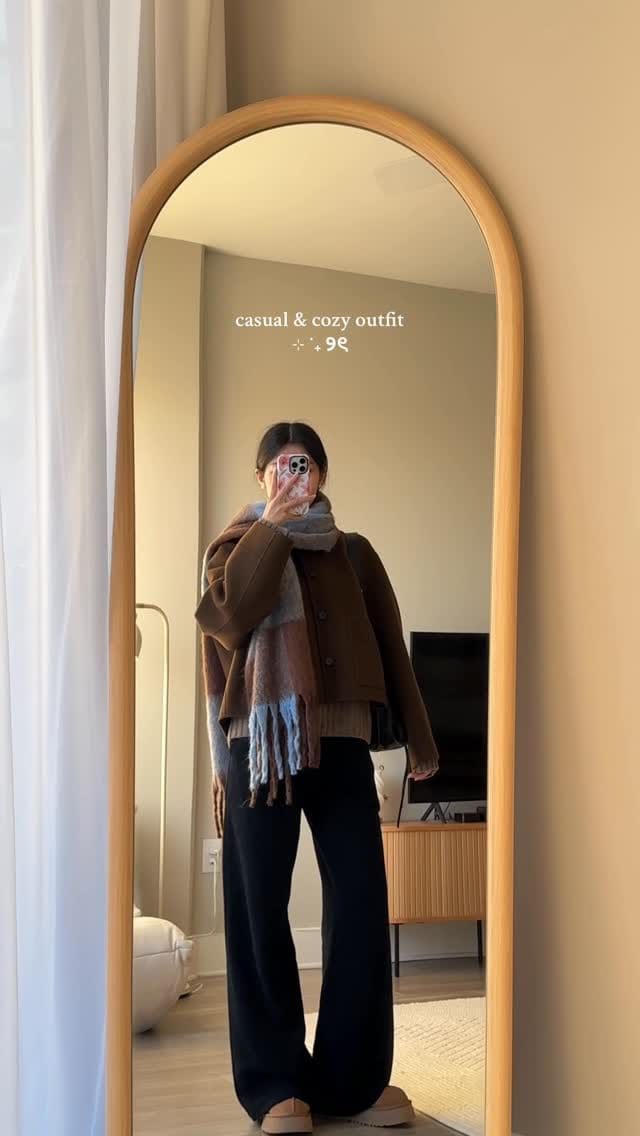 Post 2 by Emily ᵕ̈ on Instagram (video)