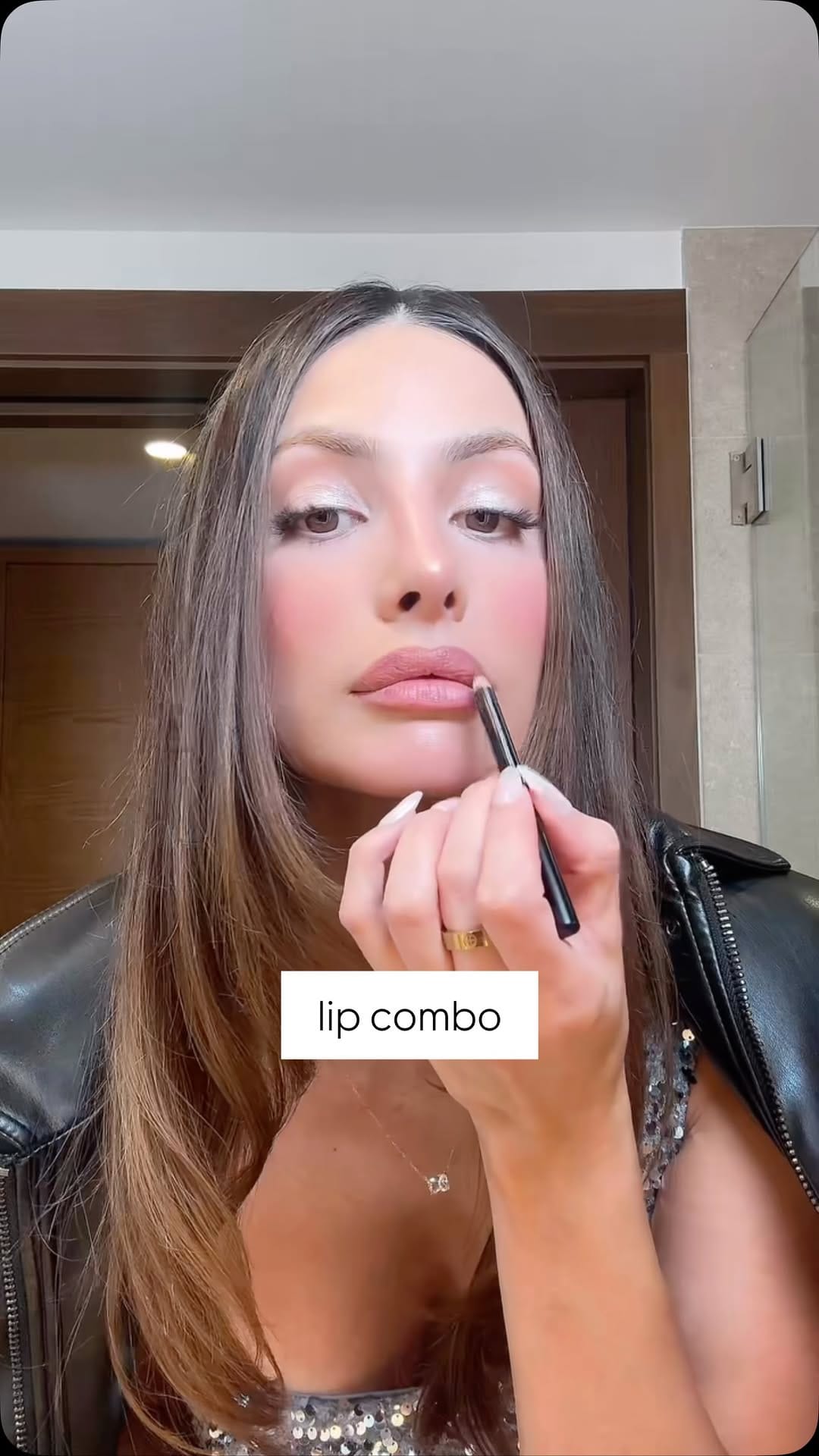 Post 2 by Olga Safari on Instagram (video)