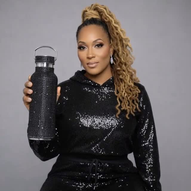 Post 5 by Celebrity Esthetician- NJ Momfluencer on Instagram (video)