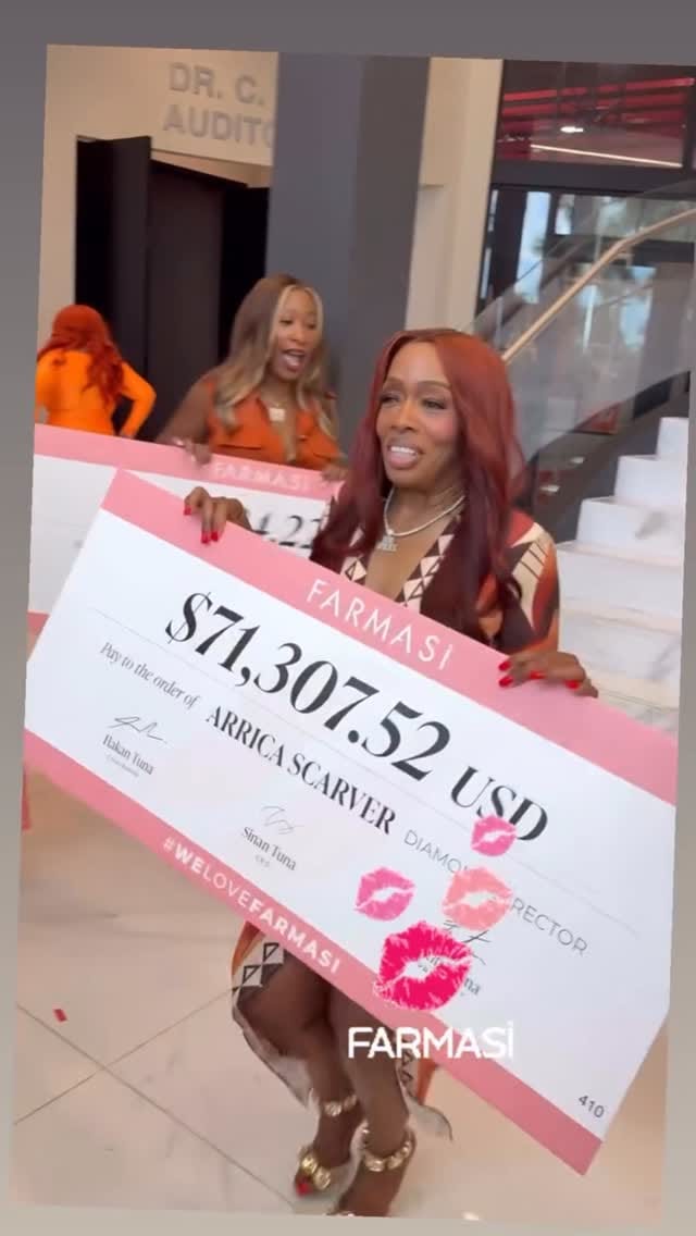 Post 7 by Celebrity Esthetician- NJ Momfluencer on Instagram (video)