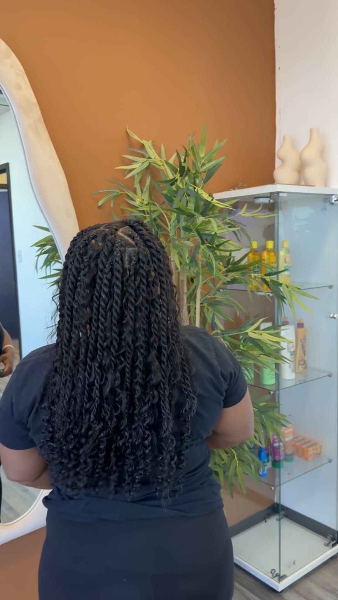 Post 7 by @braidmii on Instagram (video)