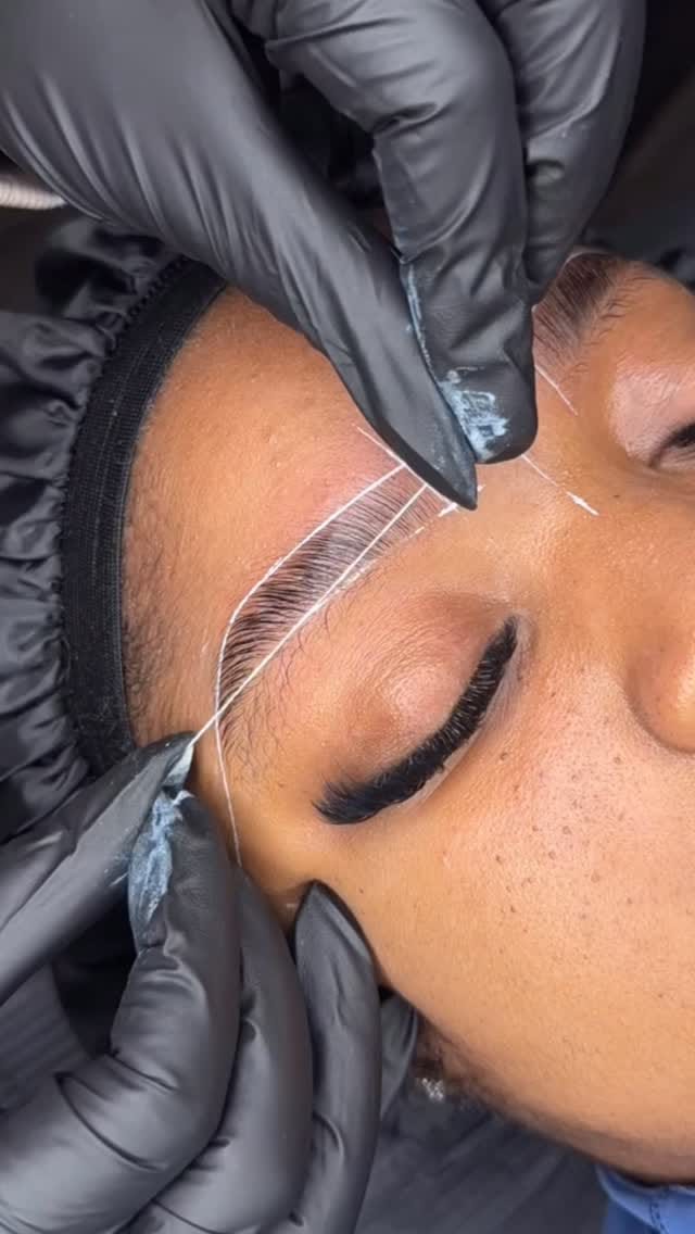 Post 1 by Houston’s #1 Brow Artist & Educator on Instagram (video)