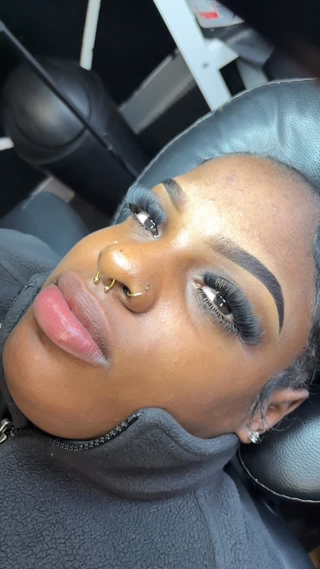 Post 4 by Hey it’s Crystal your fav PMU artist on Instagram (video)