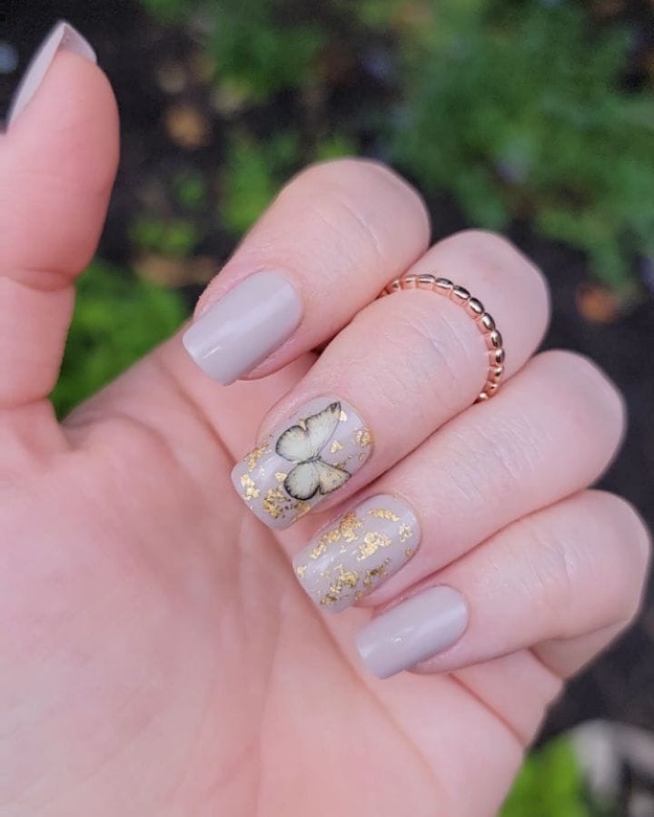Post 5 by Jeep Girl Makeup on Instagram (carousel)