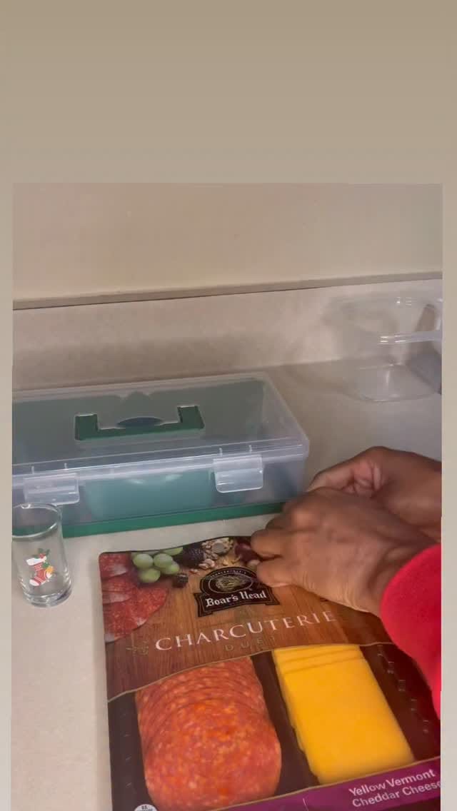Post 5 by Yolanda Robinson on Instagram (video)