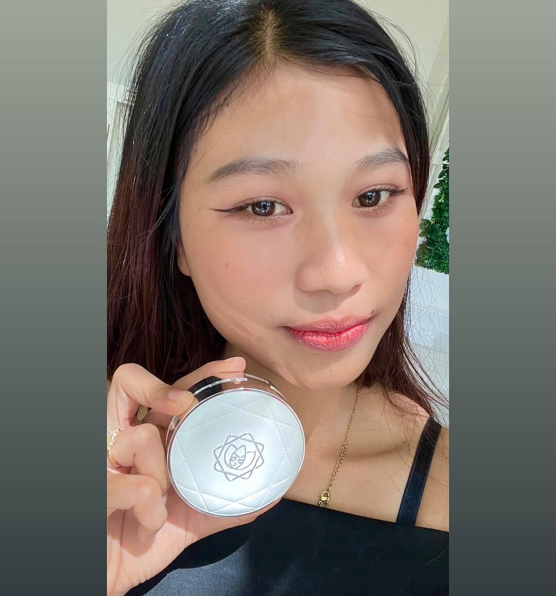 Post 3 by Apiibeauty on Instagram (image)