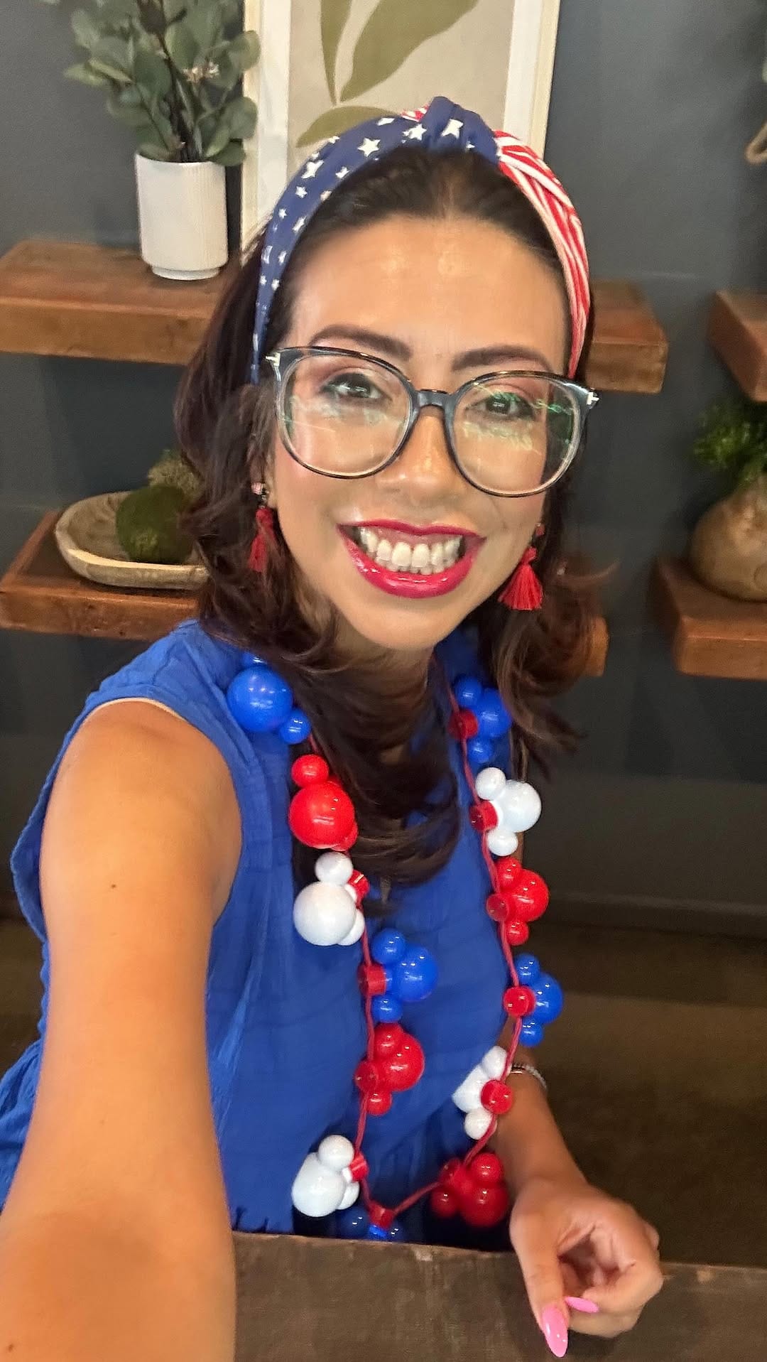 Post 6 by Makeup and Skincare Expert on Instagram (video)