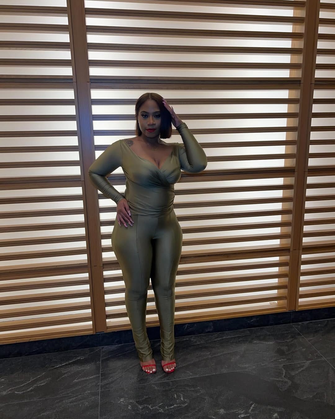 Post 2 by Q U E E N  R 👑 on Instagram (carousel)