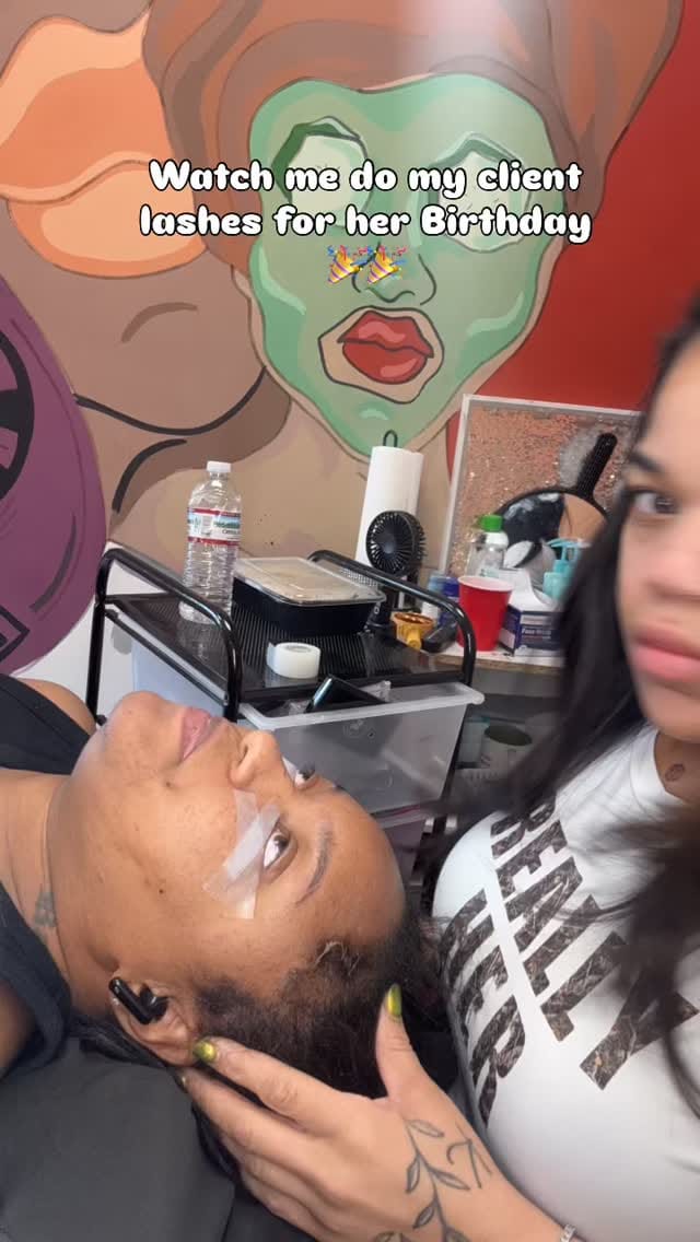Post 1 by SplashbySugarPink on Instagram (video)