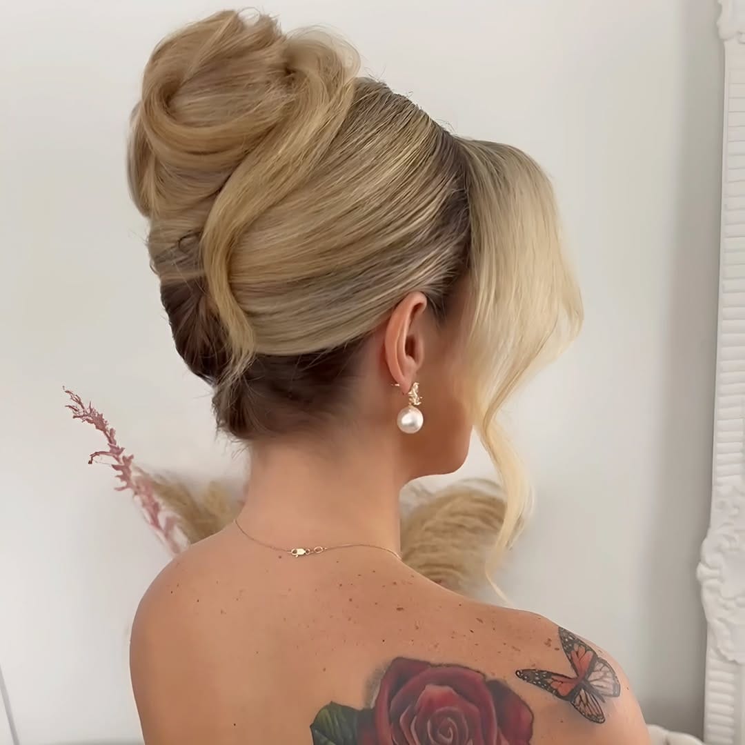 Post 4 by Chicago Bridal Hairstylist on Instagram (image)