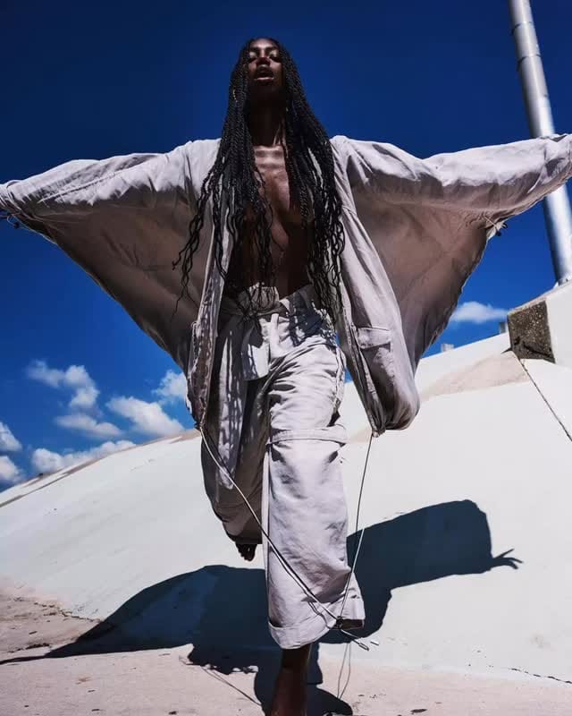 Post 5 by IMAJ Artists on Instagram (video)