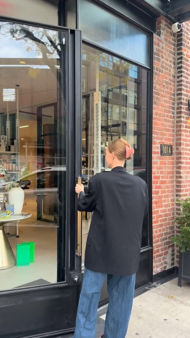 Post 9 by ROB PEETOOM on Instagram (video)