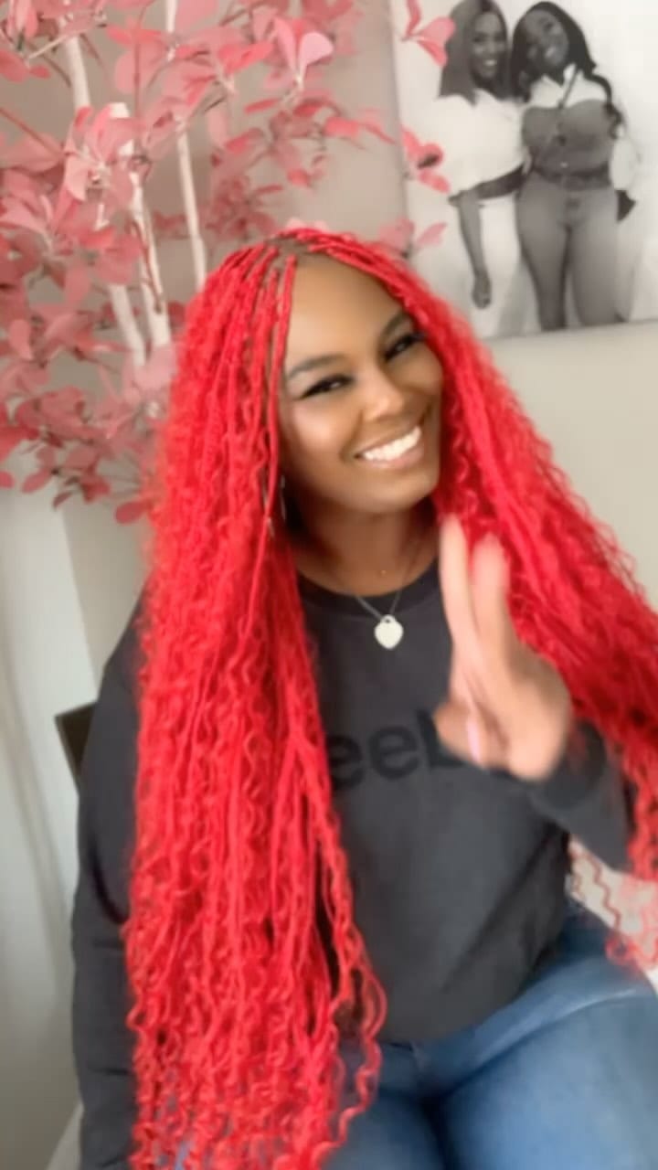 Post 8 by MeMe on Instagram (video)