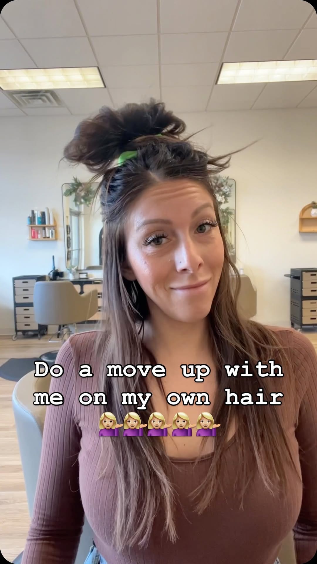 Post 3 by Andrea | EXTENSION SPECIALIST on Instagram (video)