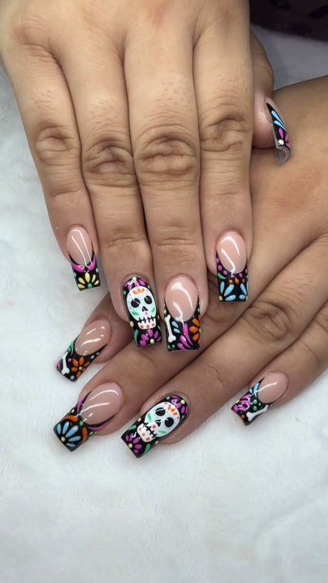 Post 2 by Houston Gel-X Nail Tech on Instagram (video)