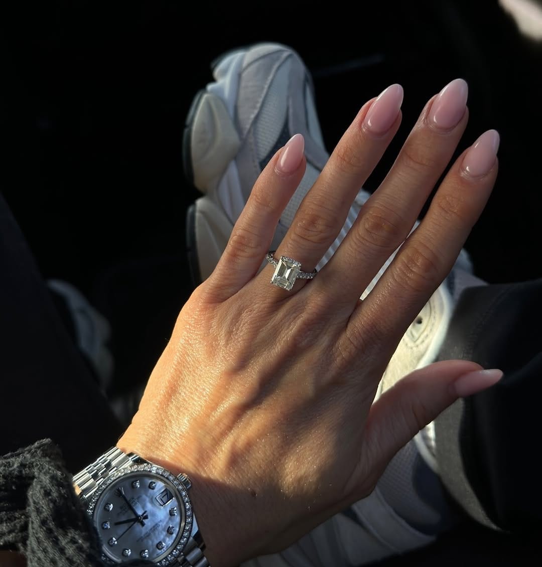 Post 9 by 𝐺𝐿𝑂𝑆𝑆 Nail & Beauty Bar on Instagram (image)