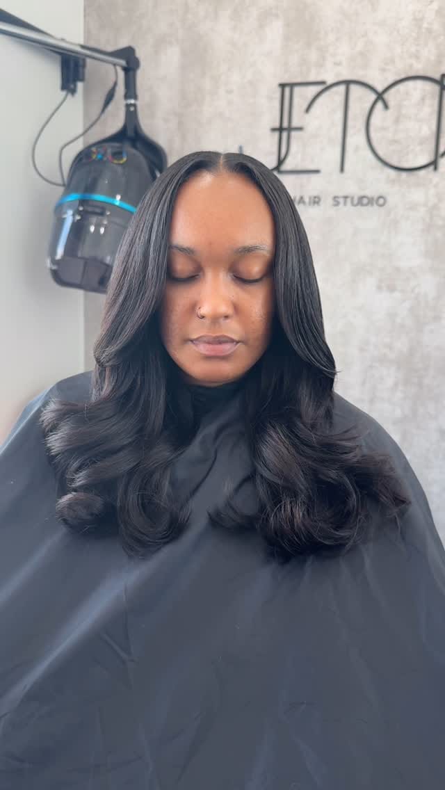 Post 2 by Houston Hairstylist on Instagram (video)