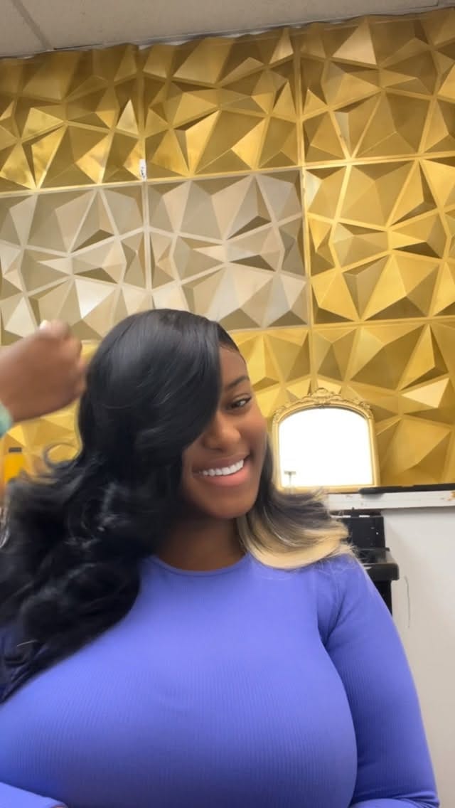 Post 2 by Atlanta Beautician 🌻 on Instagram (video)