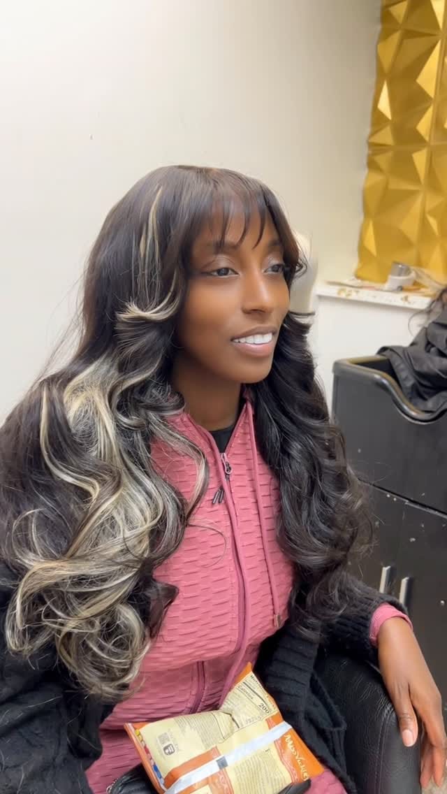 Post 7 by Atlanta Beautician 🌻 on Instagram (video)