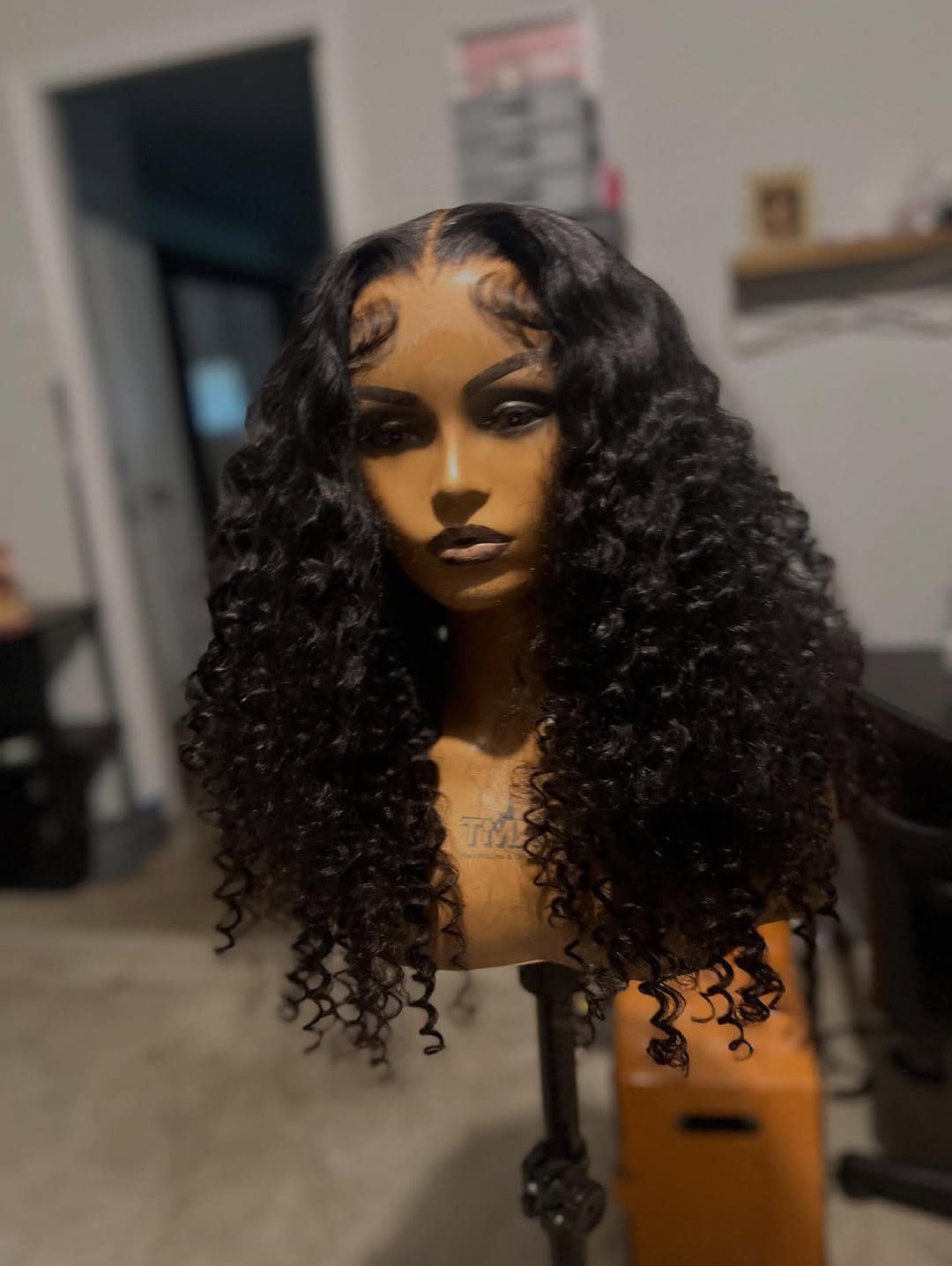 Post 4 by READY TO WEAR WIGS✨ on Instagram (image)