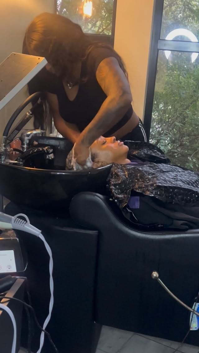 Post 5 by Natural Hair Care Pro on Instagram (video)
