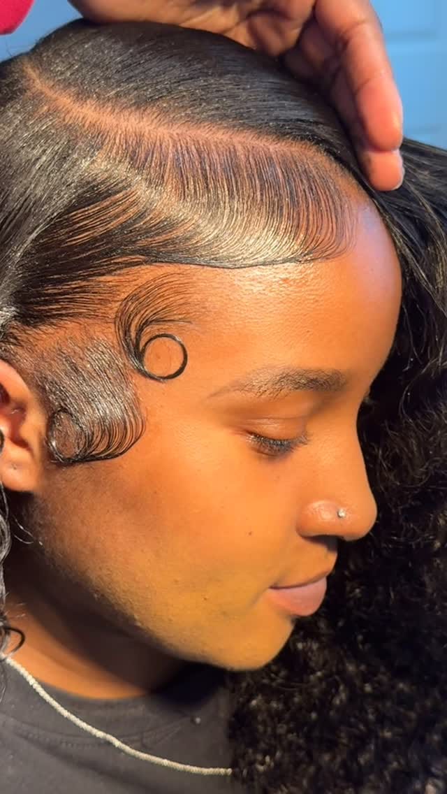 Post 6 by THEDOLLSHAIR CO on Instagram (video)