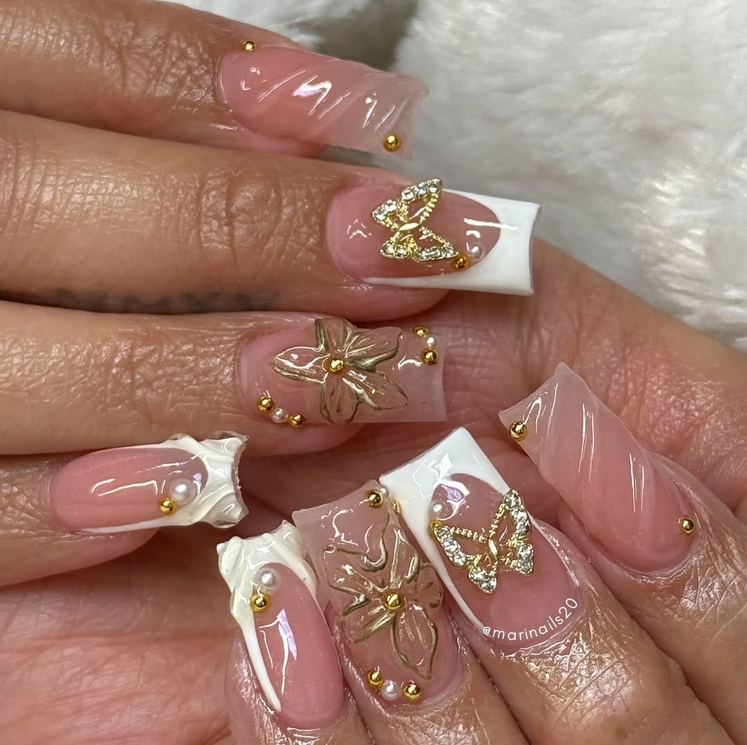 Post 7 by Mari/ Acrylic Nails on Instagram (carousel)