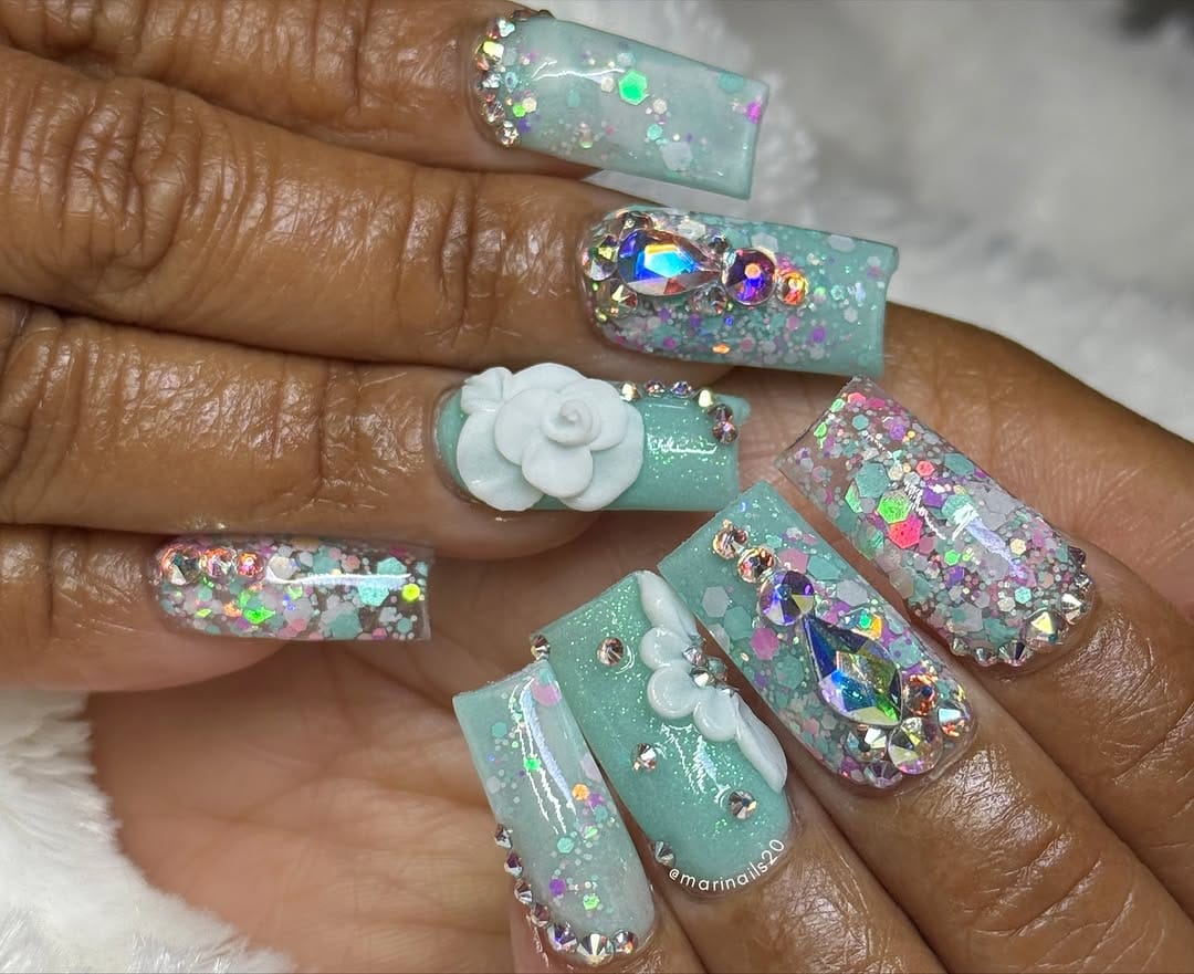 Post 5 by Mari/ Acrylic Nails on Instagram (image)