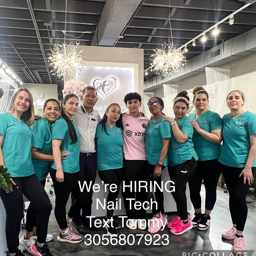 Post 3 by Hot Nail Spa South Miami on Instagram (image)