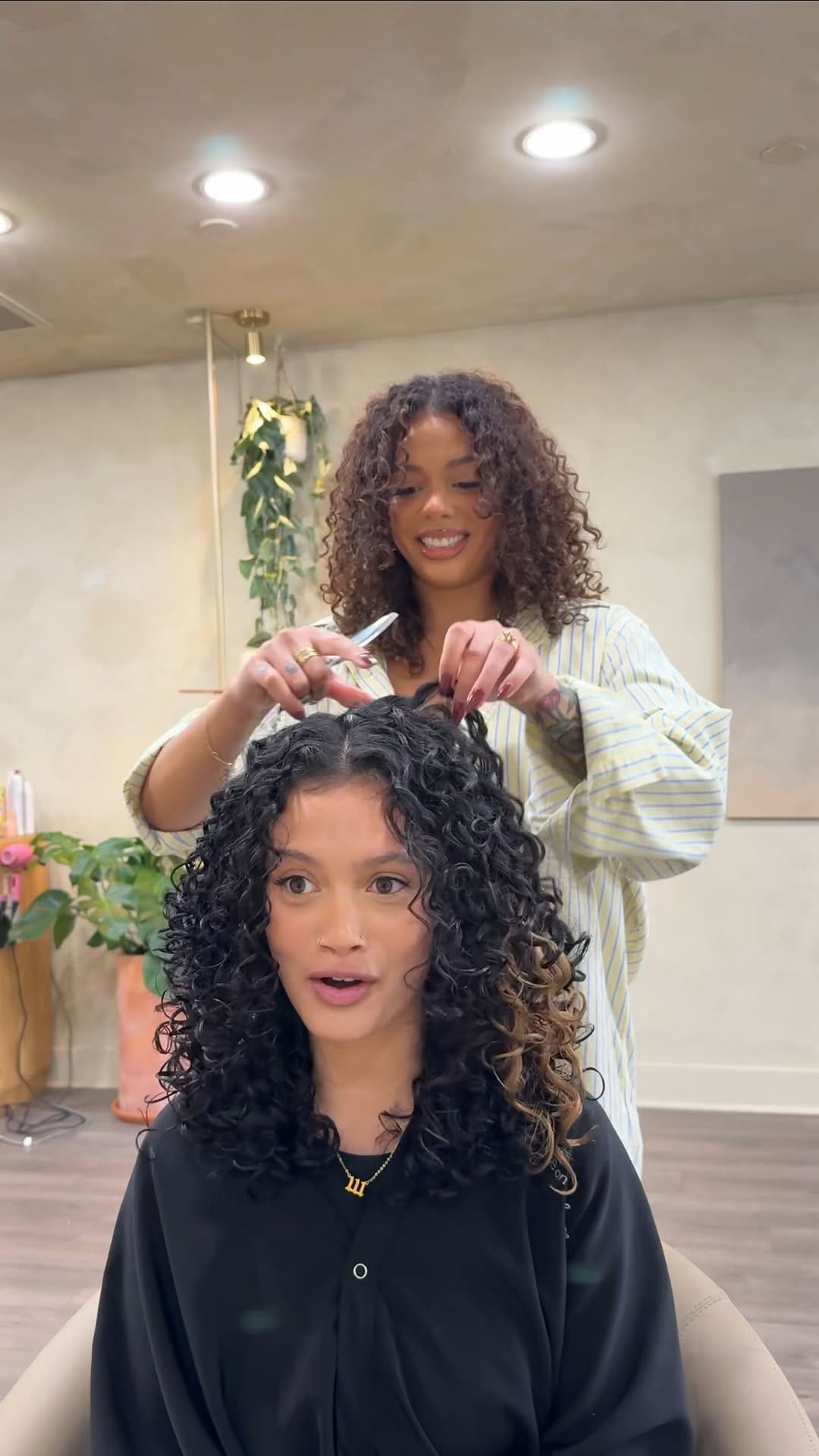 Post 2 by LA HAIR STYLIST on Instagram (video)