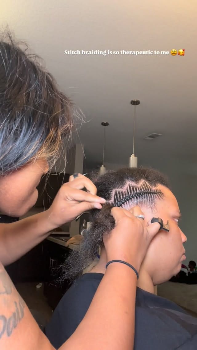 Post 1 by Monaca Rush Atl hairstylist on Instagram (video)