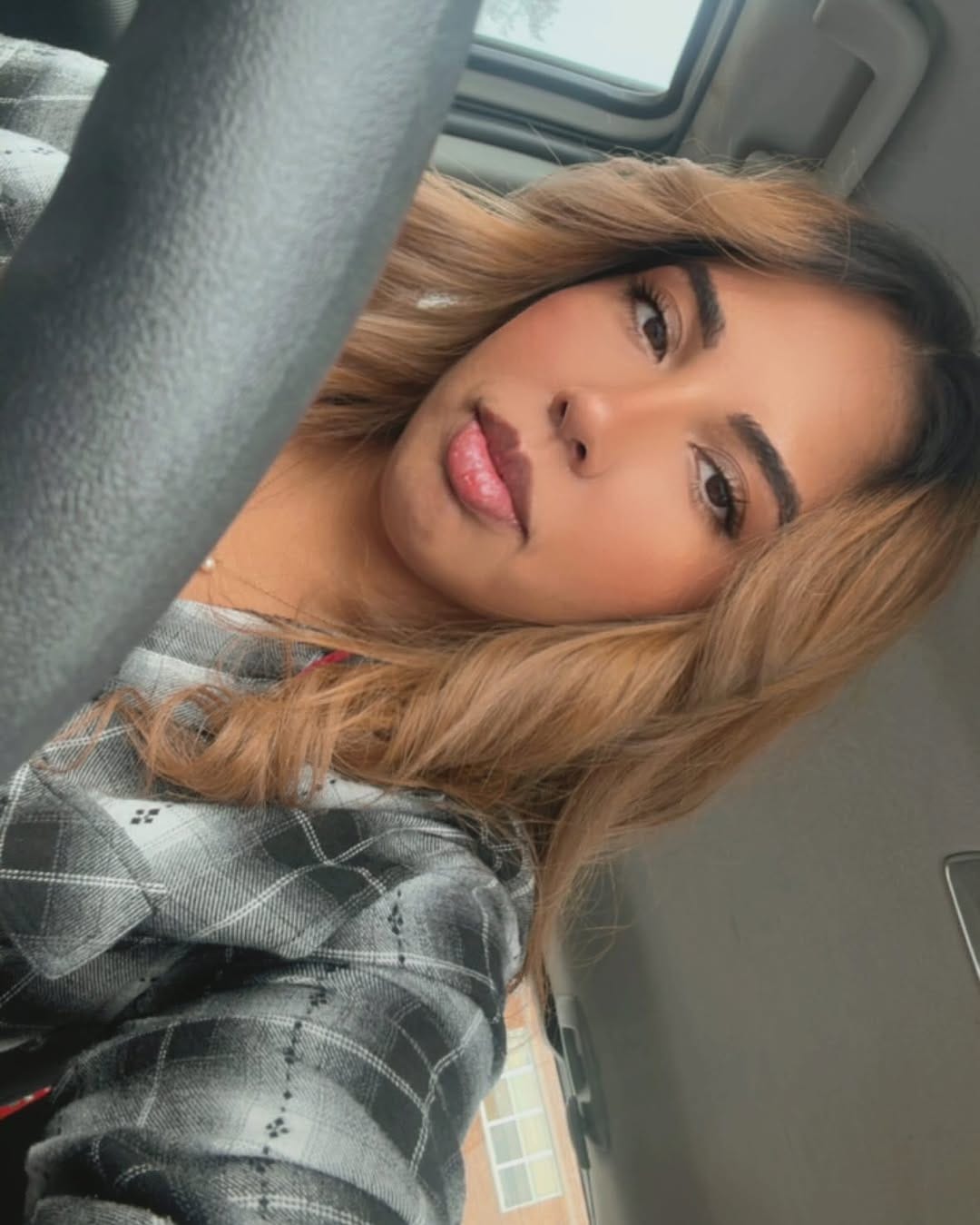 Post 10 by 𝗩𝗘𝗟𝗜𝗔 𝗢𝗖𝗛𝗢𝗔 𝗥𝗔𝗠𝗢𝗦 ☆ on Instagram (carousel)