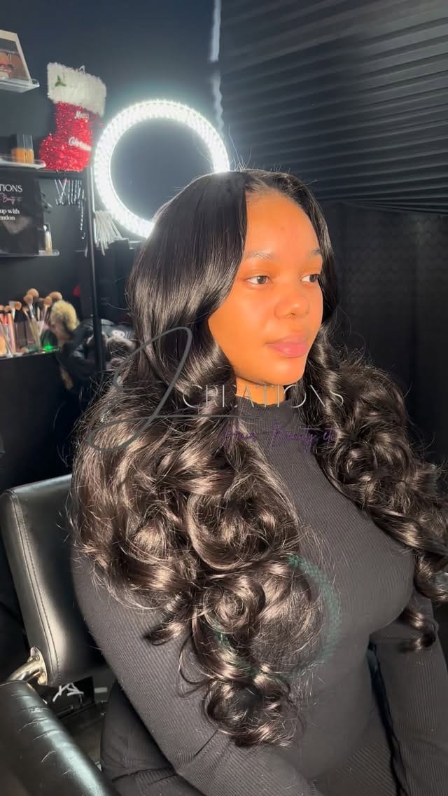 Post 4 by Chi versatile Hairstylist on Instagram (video)