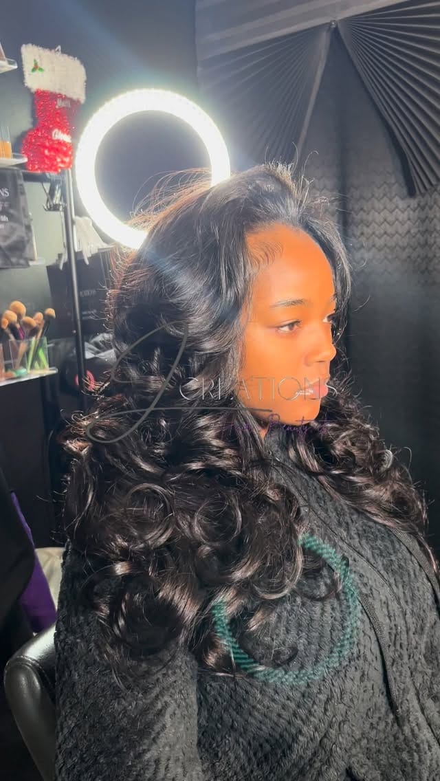 Post 6 by Chi versatile Hairstylist on Instagram (video)